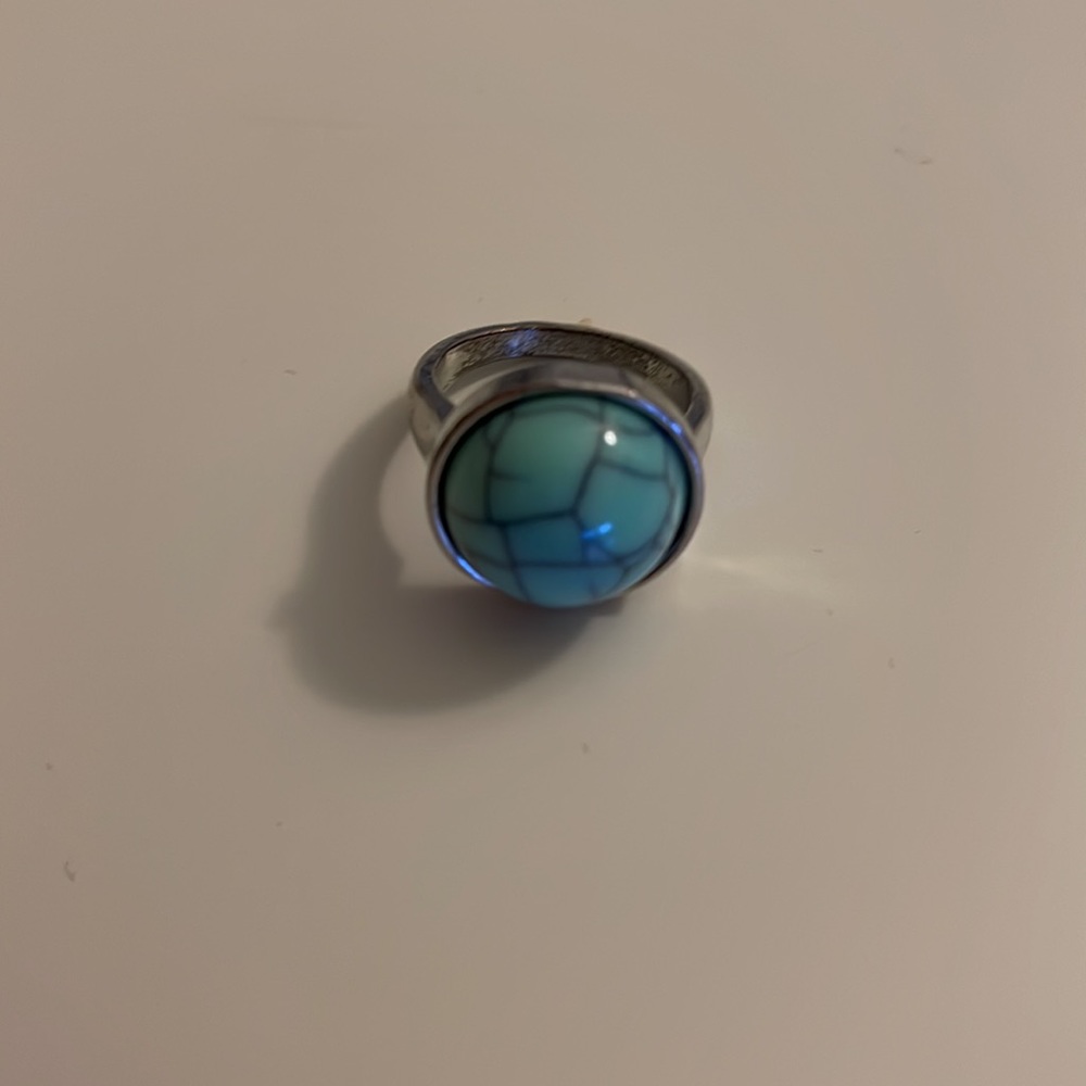 H&M Ring Size 8 Color Blue Silver